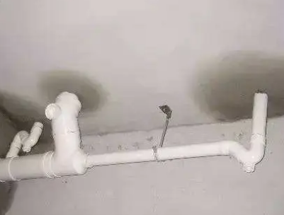 巩留卫生间测漏水的几种情景